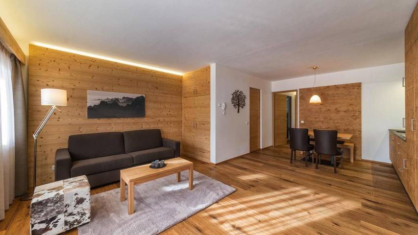 Ferienwohnung für 2 Personen, mit Garten und Ausblick in Toblach
