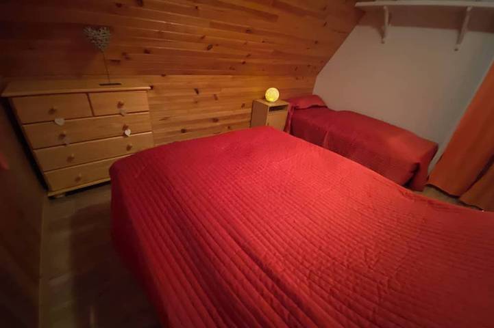Gite-Chalet De Montagne atypique, au calme, à Sainte Marie de Campan in Campan, Pyrénées