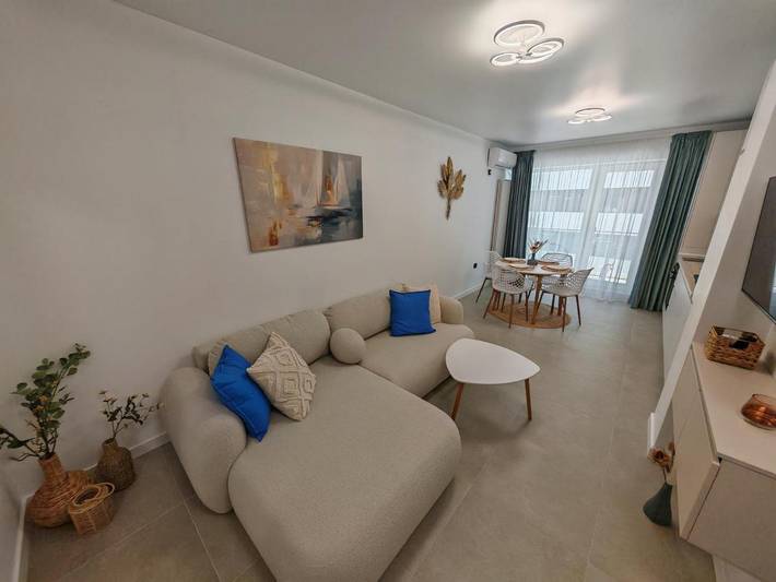 Appartement de vacances pour 4 personnes, avec piscine et balcon ainsi que sauna et jacuzzi