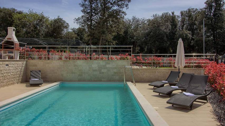 Villa für 10 Personen mit Garten in Banjole, Südküste Istrien