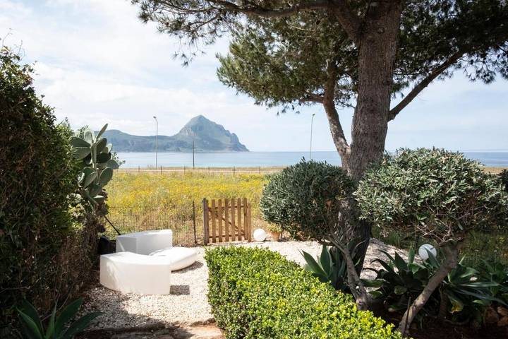 Ferienhaus für 6 Personen, mit Balkon und Terrasse sowie Garten und Ausblick