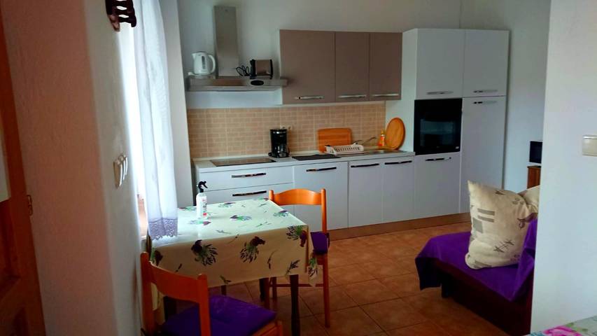 Ferienhaus für 3 Personen, mit Balkon/Terrasse und Ausblick auf Rab - 4