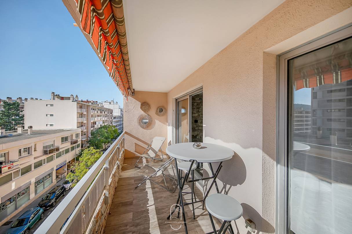 Apartamento vacacional entero, Apartamento de vacaciones para 4 personas con balcón/terraza in Hyeres, Parque nacional Port-Cros