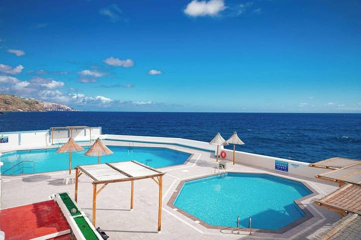 Maison de vacances pour 4 personnes, avec piscine ainsi que jardin et balcon - 1