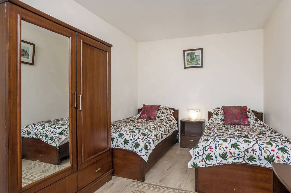 Unicorn Barn in Shottery, near Anne Hathaways Cottage in Stratford upon Avon, Warwickshire