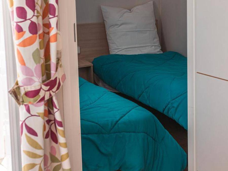 Camping Calypso - Mobile home 4 persons - Classic range - Sun 4/6 pers in Torreilles, Côte d'Améthyste