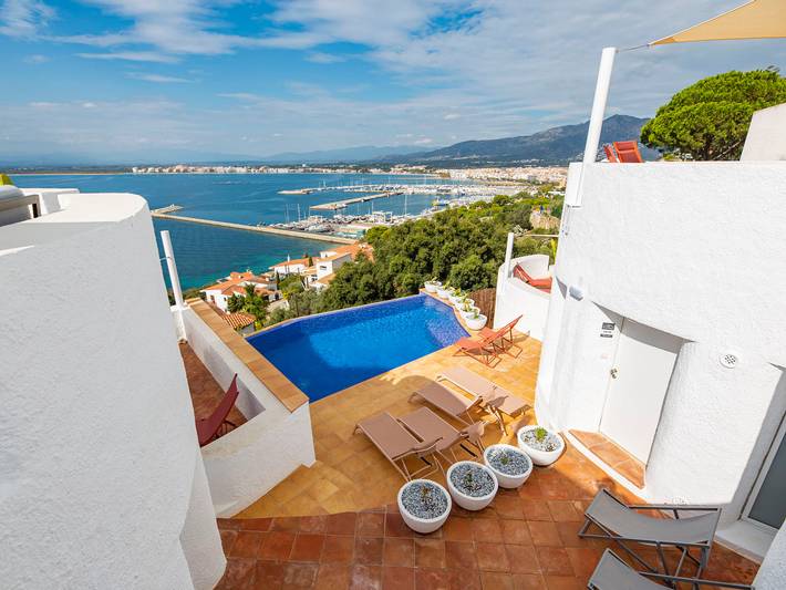 Apartamento de vacaciones para 2 personas, con piscina, Se admiten mascotas en la Costa Brava