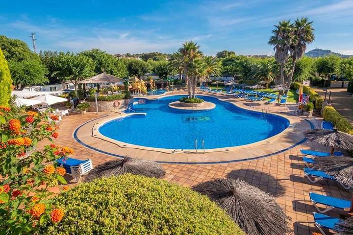 Camping pour 6 personnes, avec bassin pour enfant ainsi que jacuzzi et piscine à Blanes - 3