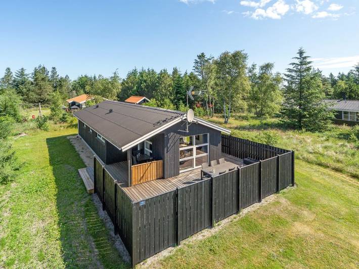 Ferieudlejning for 6 personer, med Terrasse i Thorup Strand