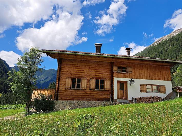 Ferienhaus für 10 Personen, mit Terrasse und Garten in Zams