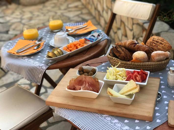 Gîte pour 2 personnes, avec terrasse et jardin à Villasimius - 3