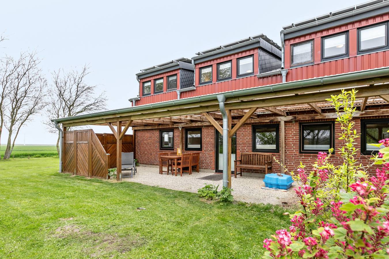 Ganze Wohnung, Ferienwohnung Seehund mit Gemeinschaftsgarten, überdachte Terasse und Wlan in Friedrich-Wilhelm-Lübke-Koog, Nordfriesland