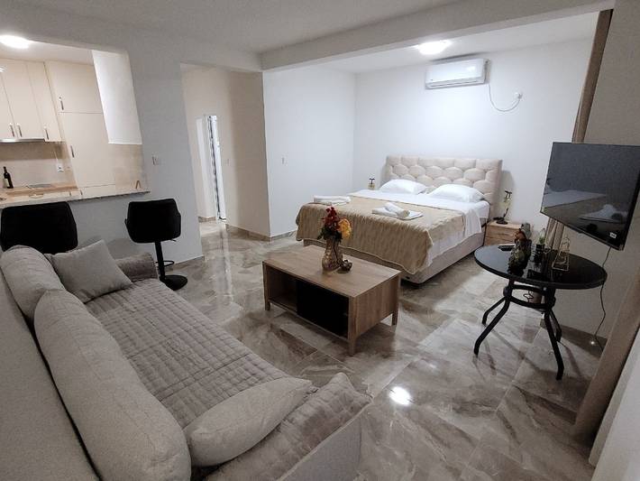Ferienwohnung für 4 Personen, mit Balkon/Terrasse und Pool