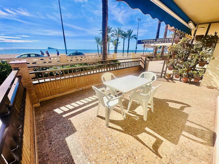 Last minute apartment voor 6 personen, met Terras in Benidorm