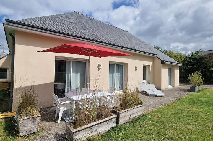 Maison de vacances pour 6 personnes, avec terrasse ainsi que jacuzzi et jardin