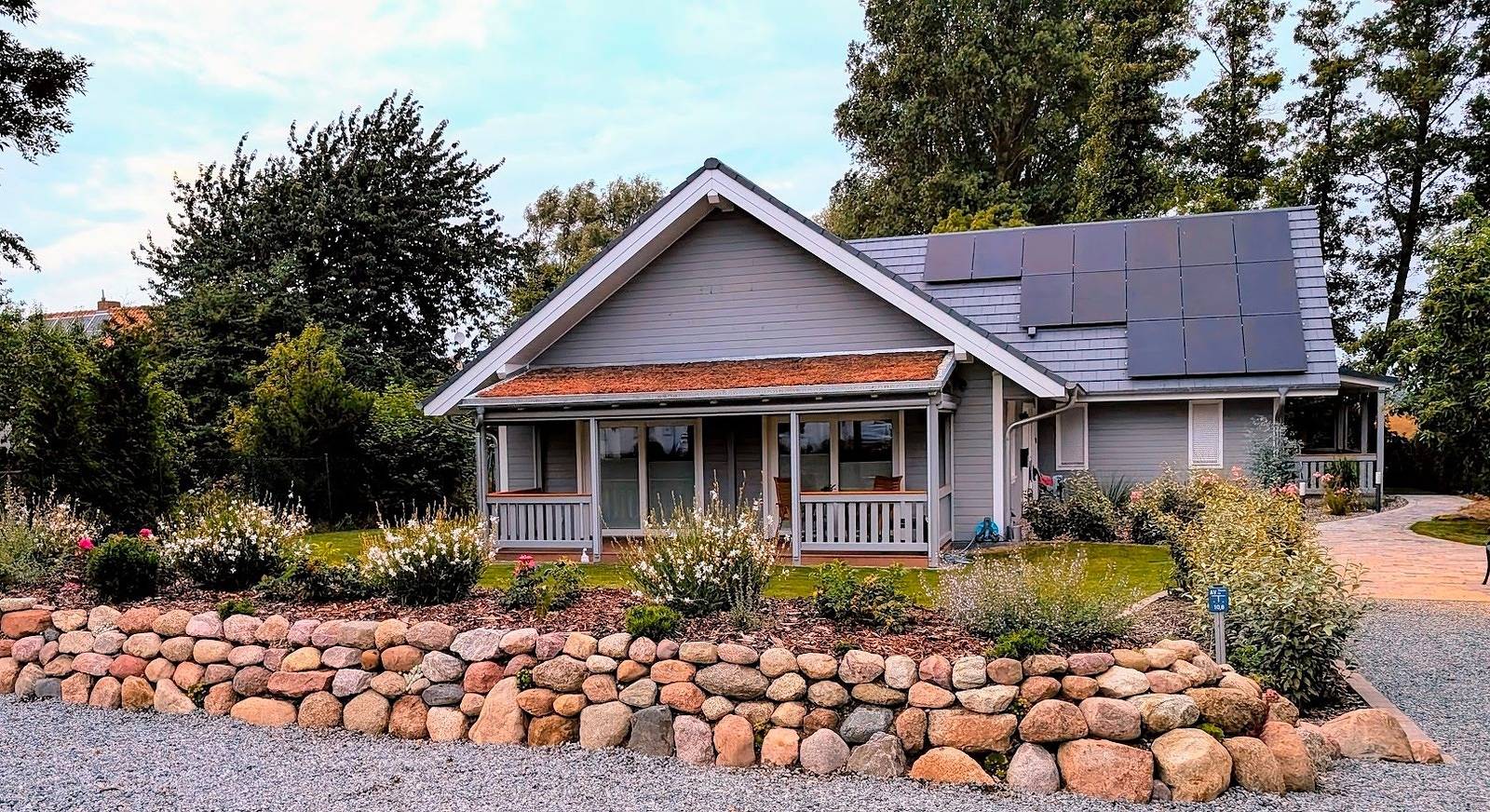 Appartement de vacances entier, Landhaus Lüßvitz Ferienwohnung - Wallbox in Ummanz, Région de Rügen