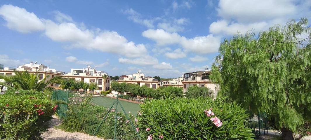 Apartamento para 4 personas, con Balcón y Terraza además de Jardín y Piscina en Calasparra