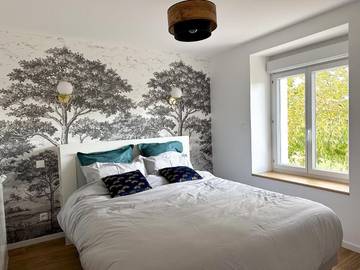 Gîte pour 8 personnes, avec terrasse et jardin à La Tour-Saint-Gelin