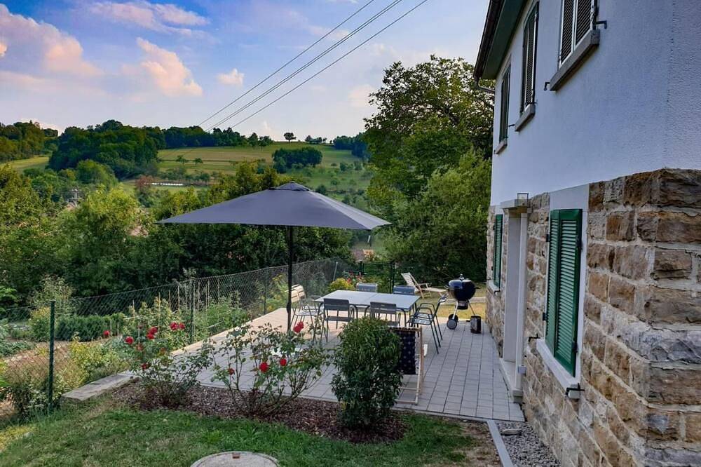 Ferienhaus mit traumhafter Veranda, Garten,  Kamin, Infrarot-Wärmekabine in Mulfingen, Hohenlohe