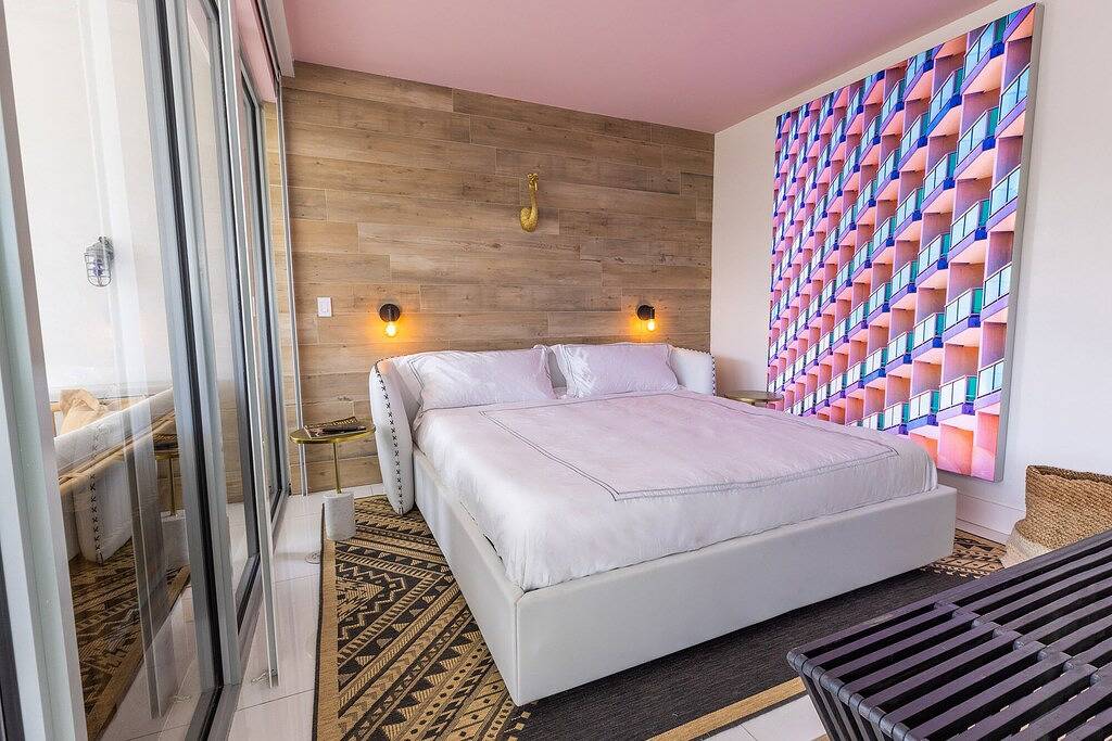 Ganze Wohnung, Boutique Suite with Ocean View and Rooftop Pool in South Beach, Miami Beach