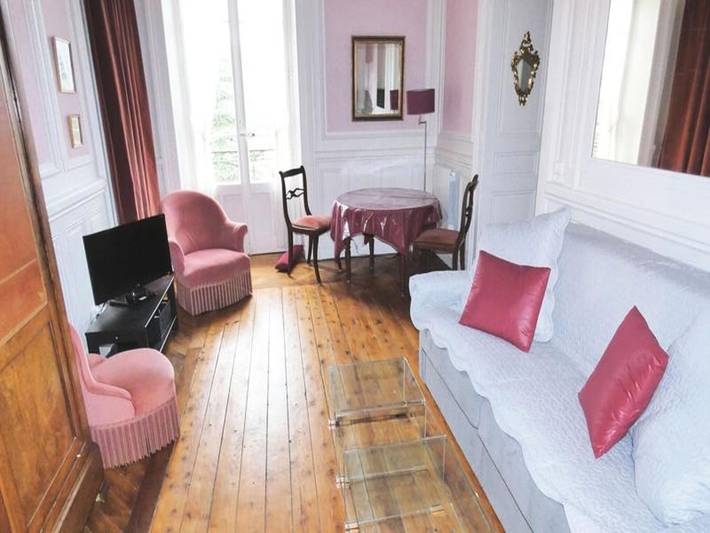 Gîte pour 2 personnes, avec balcon, adapté aux familles dans Parc du Bois Vidal - 3