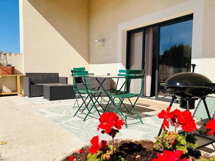 Gîte pour 4 personnes, avec Terrasse et Jardin à Montmeyran