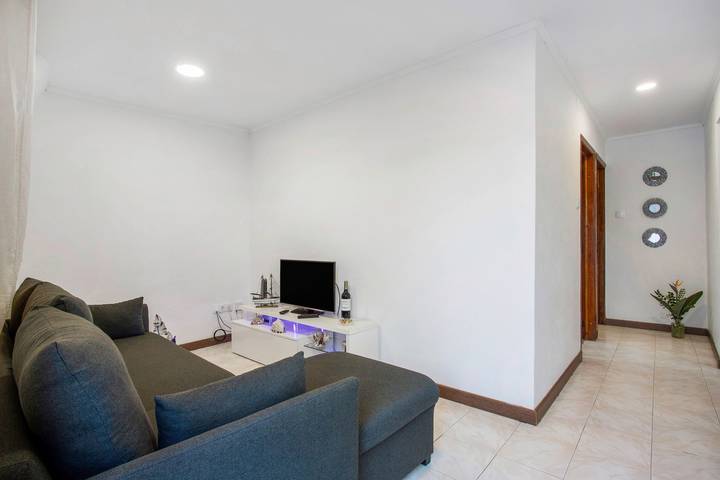 Entire apartment, Apartment 'Beach Front Flat' with Sea View, Private Terrace and Wi-Fi in São Vicente (Madeira), Madeira
