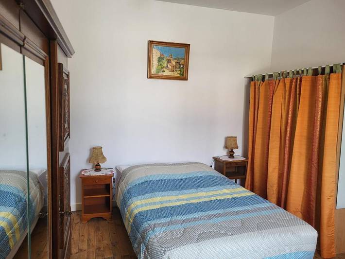 Gîte pour 4 personnes, avec vue à Lapalisse - 3