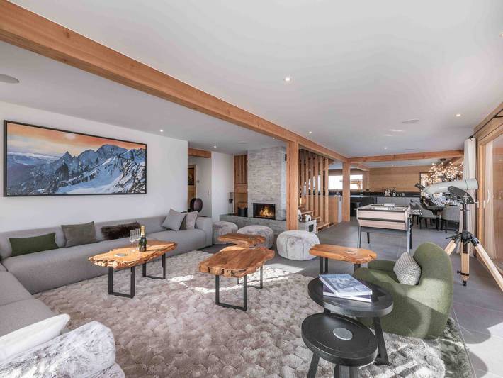 Chalet pour 12 personnes, avec balcon ainsi que sauna et jacuzzi