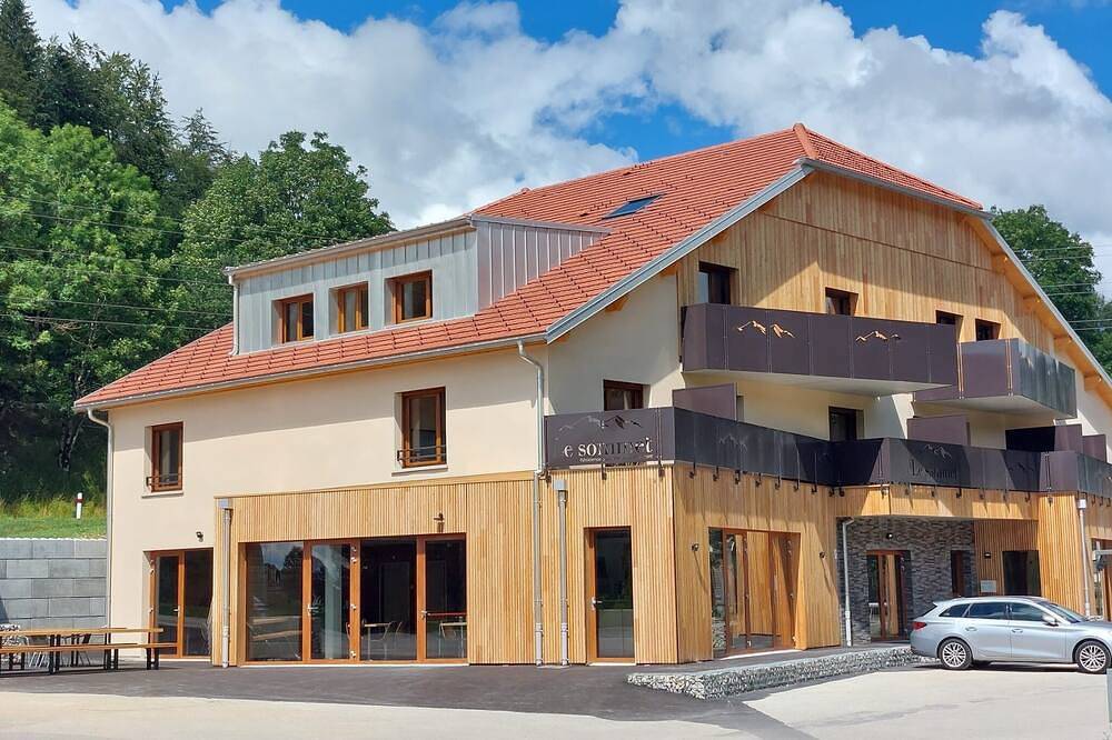 [apparthotel] Appartement de Deux Chambres Communicante, Deux Sdb, une Cuisine in Mouthe-Lac et Mont d’Or, Doubs