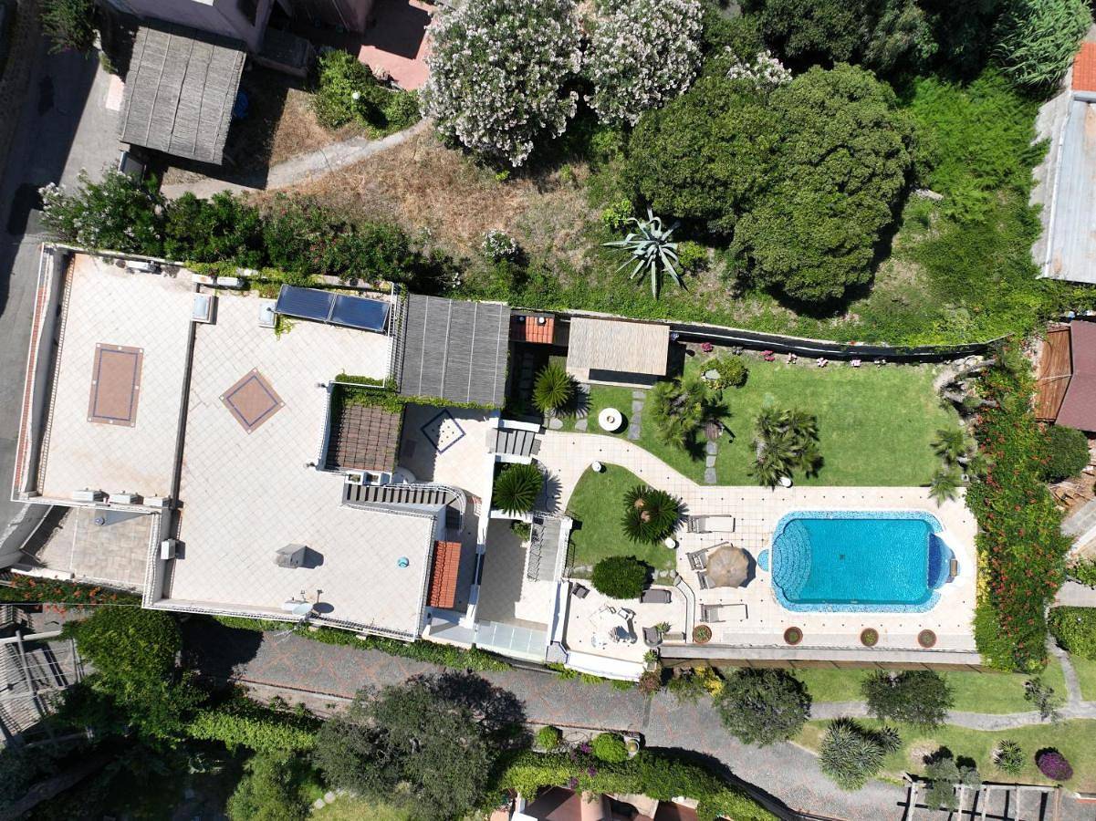 Villa Formica, a due passi dal mare in Chiaia, Forio
