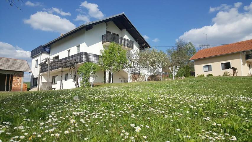 Ferienwohnung für 6 Personen, mit Garten und Ausblick