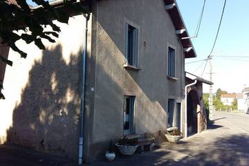 Gîte pour 4 personnes, avec jardin à Fougerolles