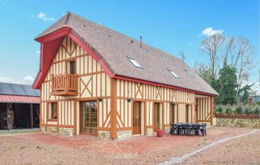 Gîte pour 8 personnes, avec terrasse et jardin à Saint-Julien-de-Mailloc