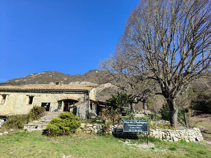 Gîte pour 5 personnes, avec jardin et terrasse à Val-de-Chalvagne
