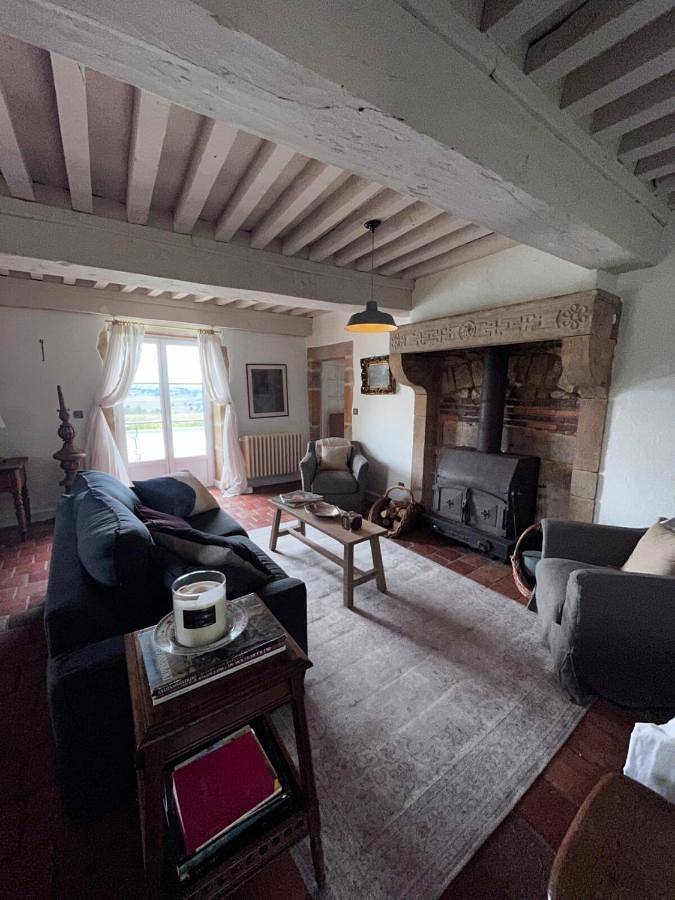 Location de vacances pour 8 personnes, avec piscine à Saint-Julien-de-Civry - 4