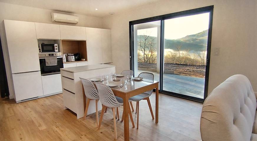 Gîte pour 4 personnes, avec terrasse à Louhossoa - 4