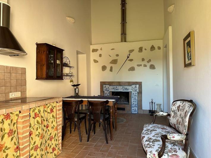 Apartamento de vacaciones para 3 personas, con jardín además de terraza y piscina - 1