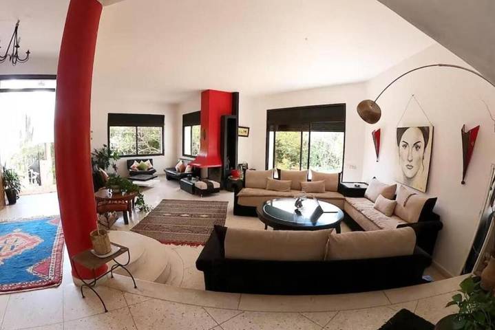 Villa pour 10 personnes, avec jacuzzi et balcon