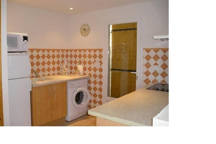 Location de vacances pour 6 personnes, avec piscine et jardin, animaux acceptés à Carnoules - 2