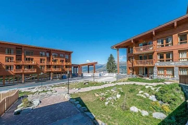 Ganze Wohnung, Bergunterkunft | Kostenloses WLAN & Pool in Arc 1800, Bourg-Saint-Maurice