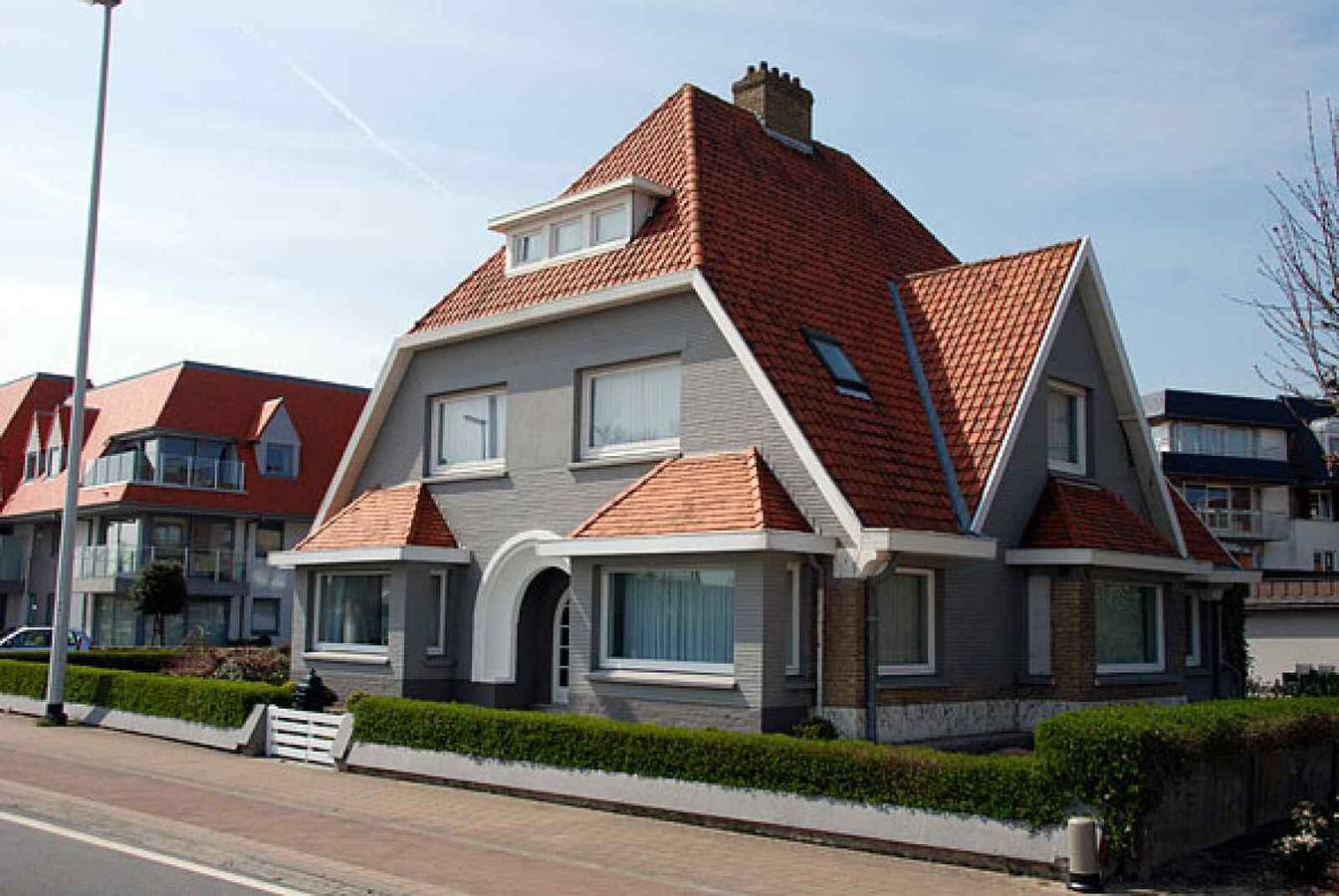 20 person group accommodation in Koksijde at 150 meters from the beach in Koksijde-Bad, Koksijde