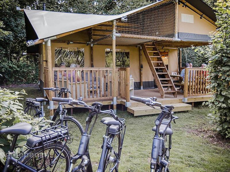 Casa de vacaciones para 16 personas con terraza in Poppel, Ravels