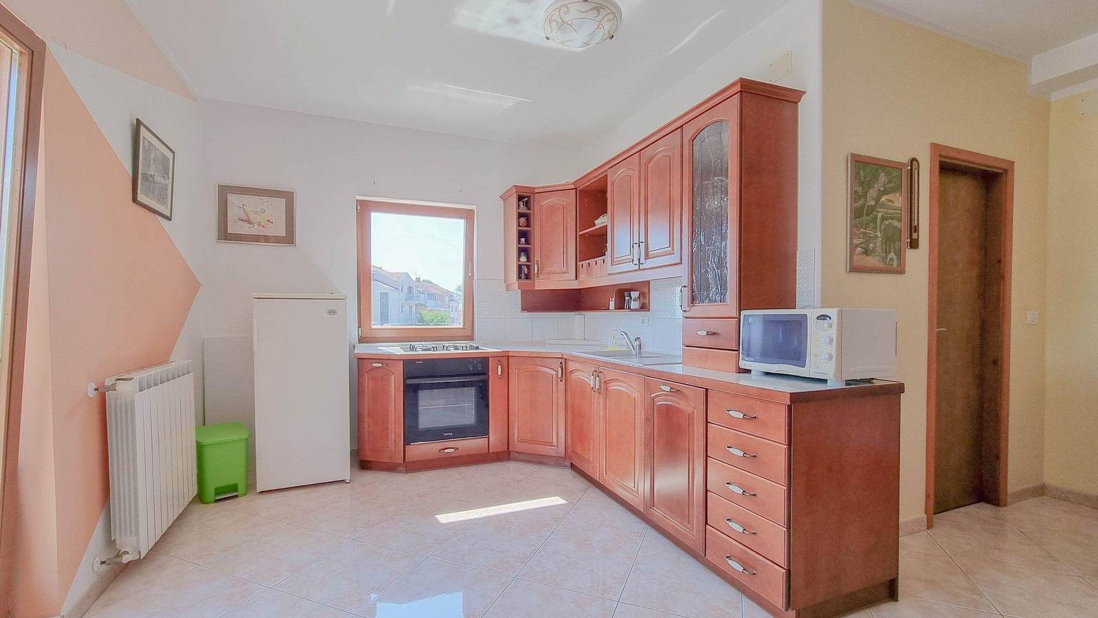 Apartamento vacacional entero, Apartment with sea view for 4 persons in Umag, Region de Umag