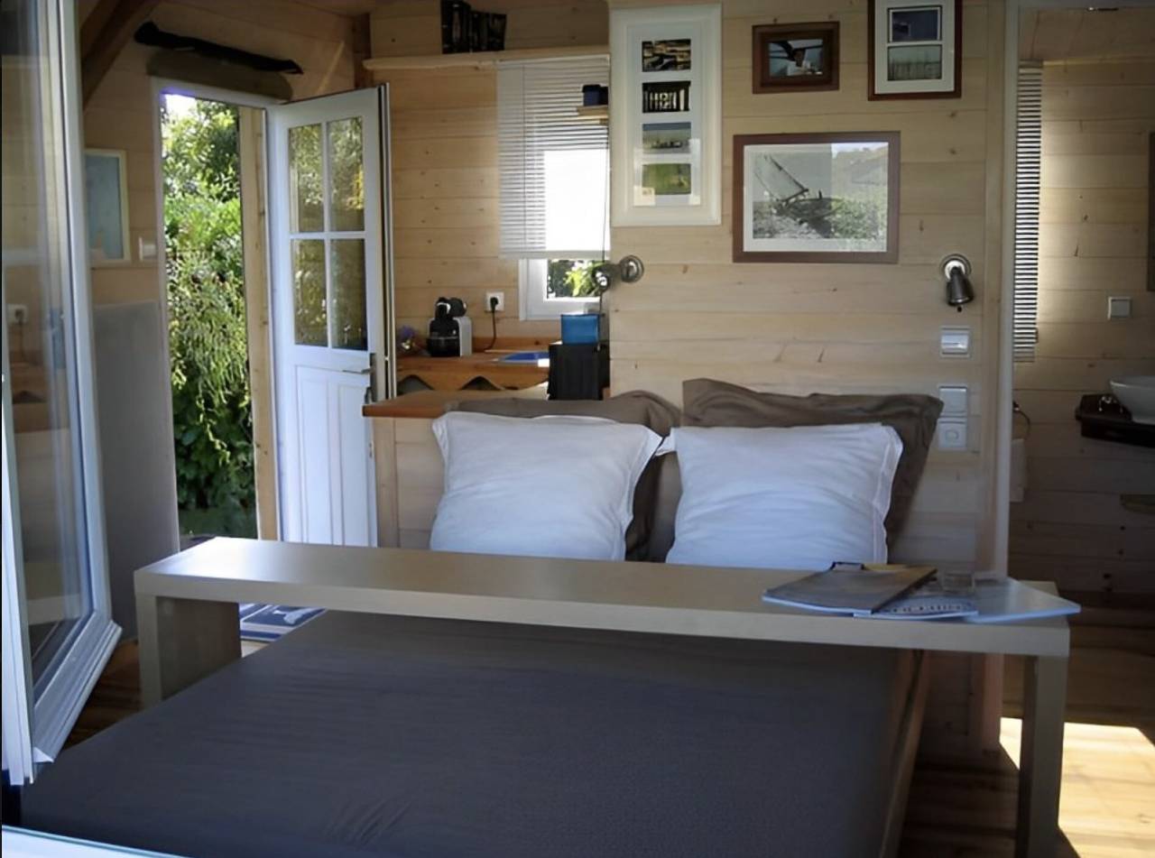 Chambre d’hôtes « La Cabane Du Pêcheur » avec terrasse privée, jardin et Wi-Fi in Andernos-les-Bains, Région d'Arcachon