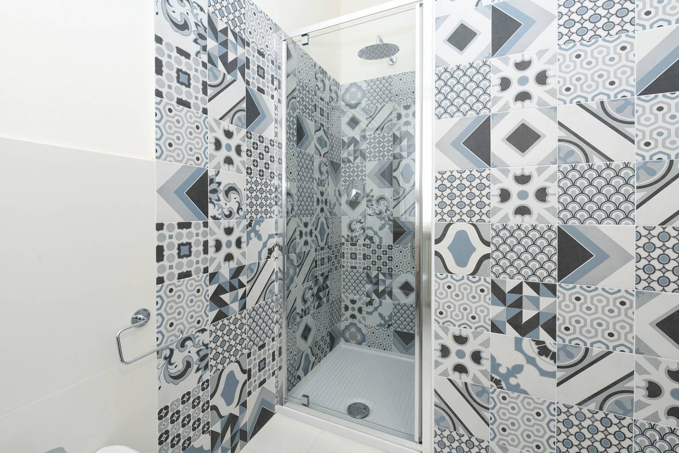 Entire apartment, Garden Apartment Bardolino in Bardolino, Garda Mountains