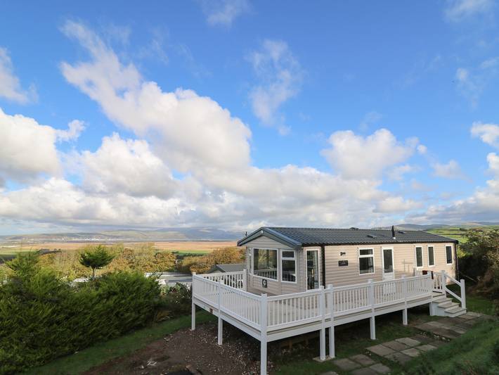 Caravan for 6 people, with Terrace and Garden in Cardigan Bay