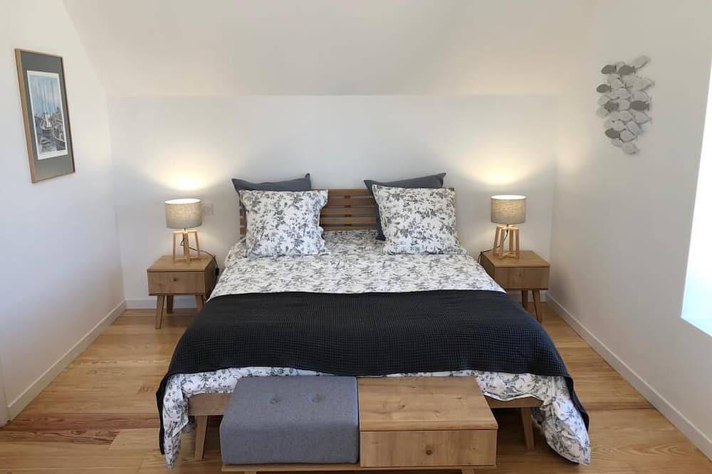 Steinhaus am Hafen von Lesconil (Meerblick) 4 Sterne in Lesconil, Plobannalec-Lesconil