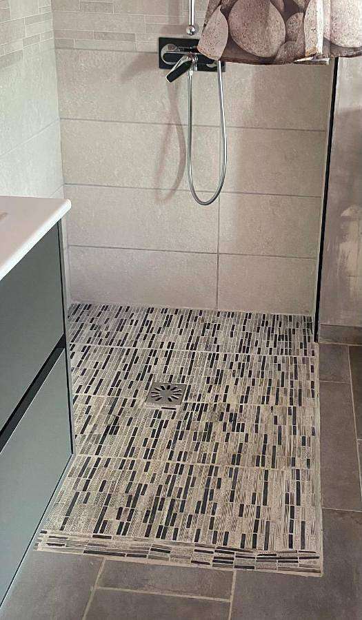 Location de vacances pour 6 personnes, avec piscine ainsi que jardin et vue, animaux acceptés à Maslives - 4