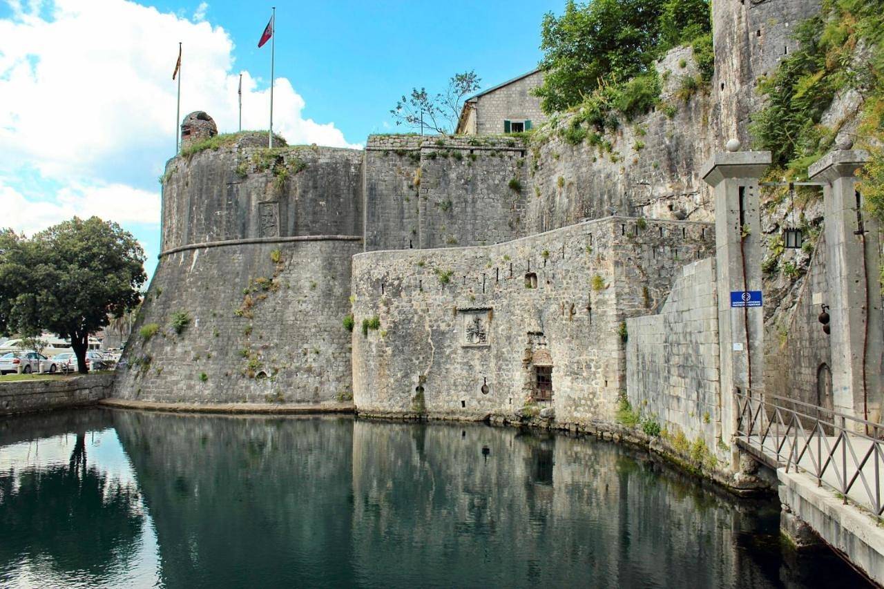 Appartamento intero, One-Bedroom Apartment in Kotor, Bay of Kotor
